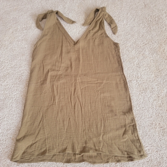 NWT Cupshe Cotton Textured Backless V-Neck Mini Dress L - Picture 2 of 9